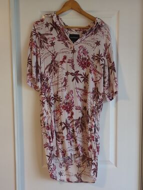 Velvet Heart Cream Shirt with Pink and Brown Tropical Print - Medium